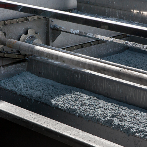 Metal sludge being scraped of the surface of a HyDAF HD-20 at a tannery in NSW
